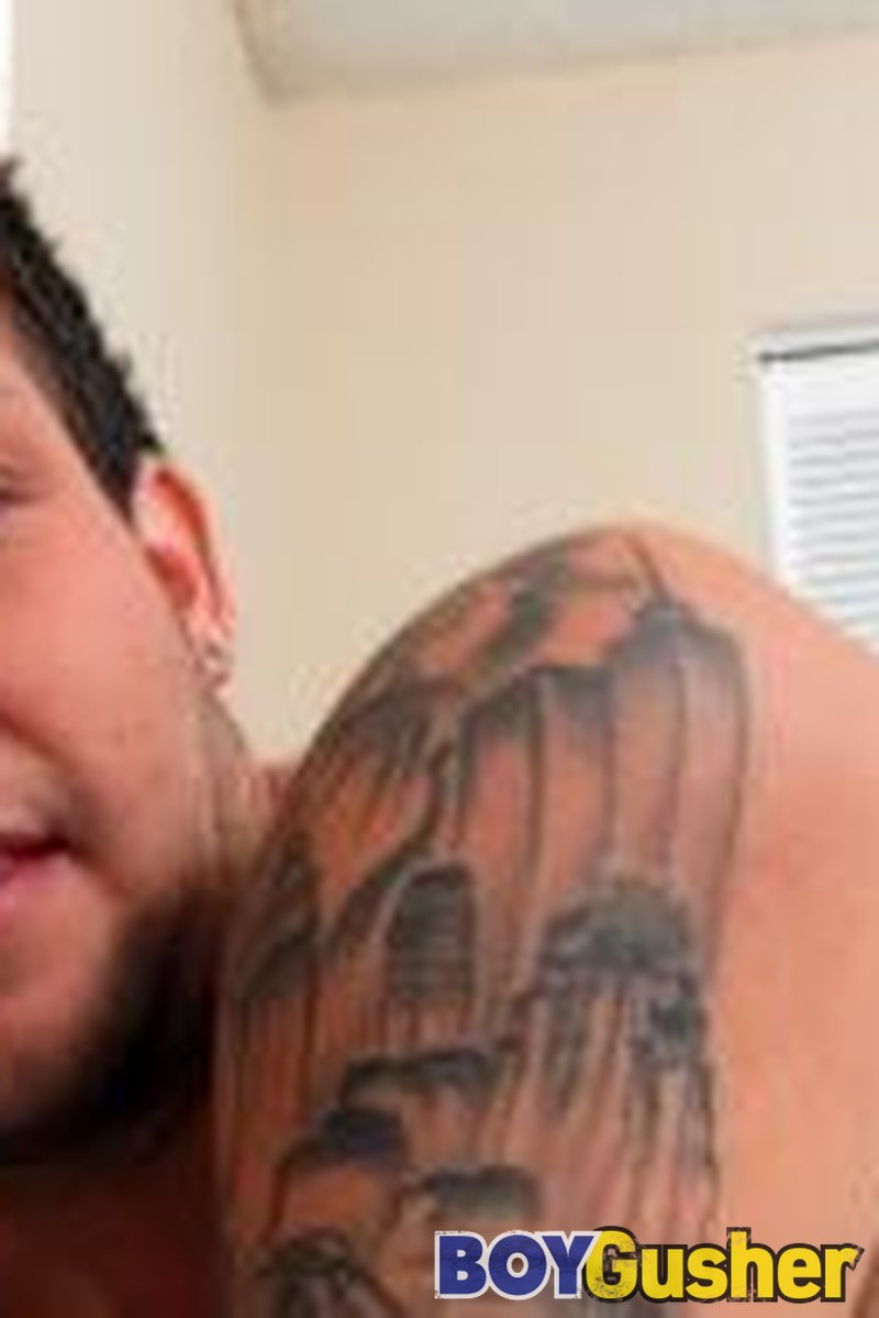 Mark Green - Screenshot 1 of 4 - Gay