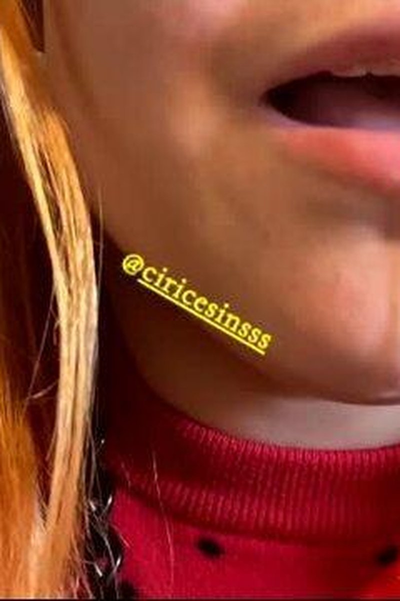 Up Close Drooling - Screenshot 1 of 4 - Amateur