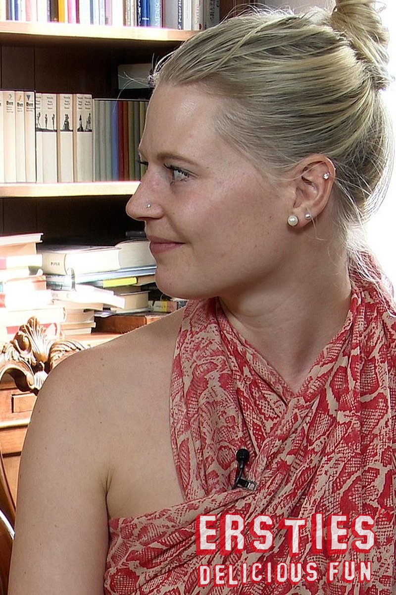 Interview - Screenshot 1 of 4 - European