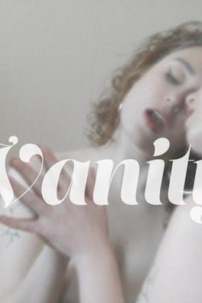 Vanity - Mirror Makeout - Screenshot 1 of 4 - Aesthetic