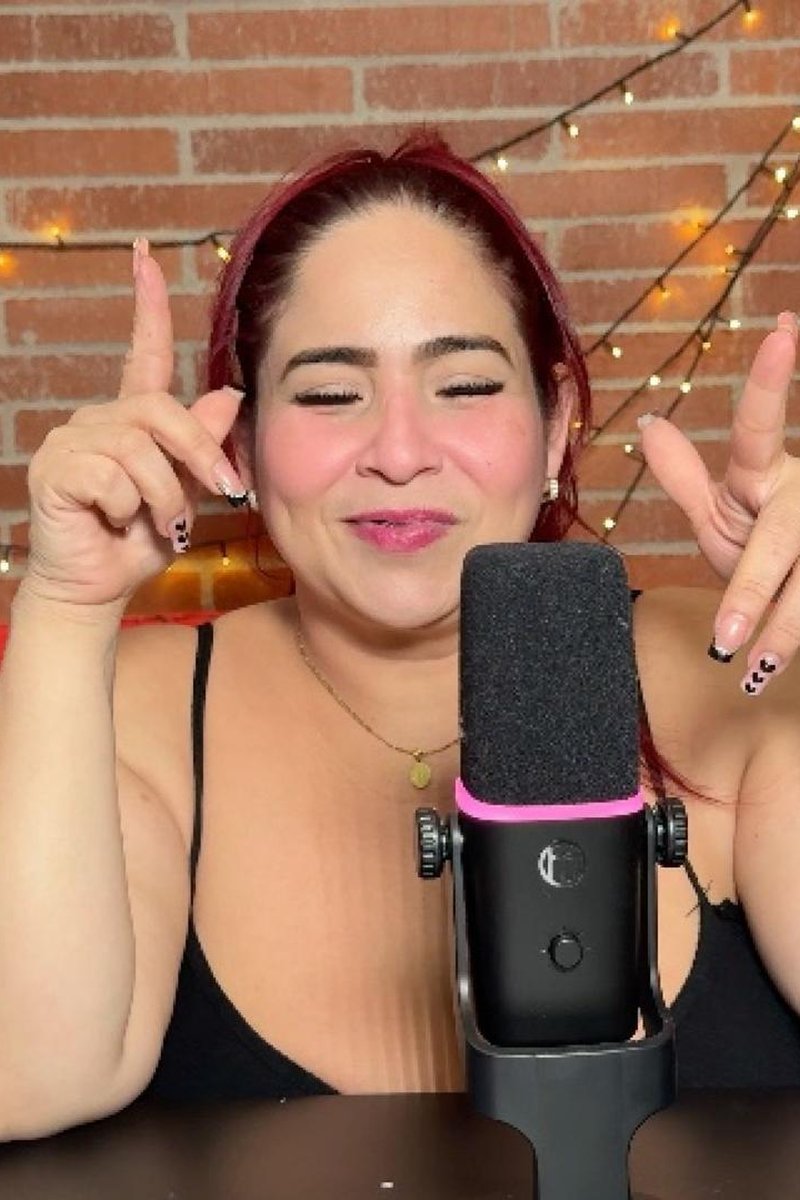 Soft Flirty ASMR Face-To-Face - Screenshot 1 of 4 - Asm Rsounds
