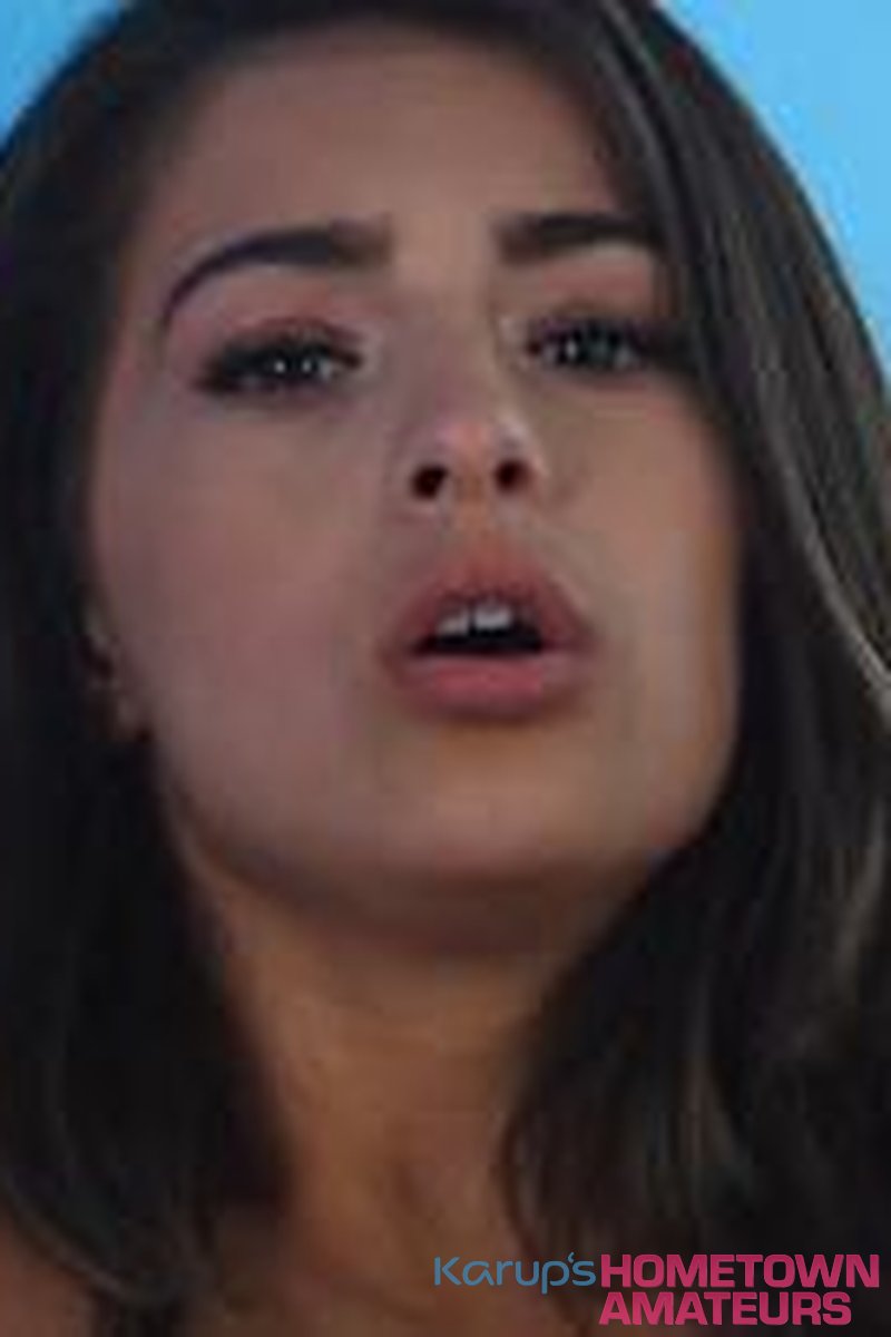 Window Peeper - Screenshot 1 of 4 - Sofie Reyez