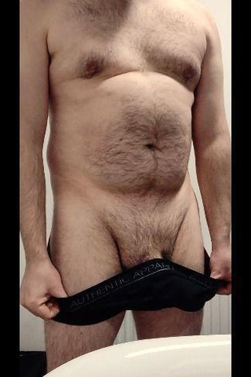 Strip Tease - Screenshot 1 of 4 - Beards
