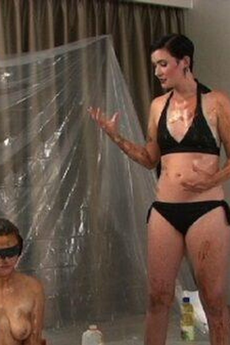 Sploshing: Cleanup - Screenshot 1 of 4 - Fetish