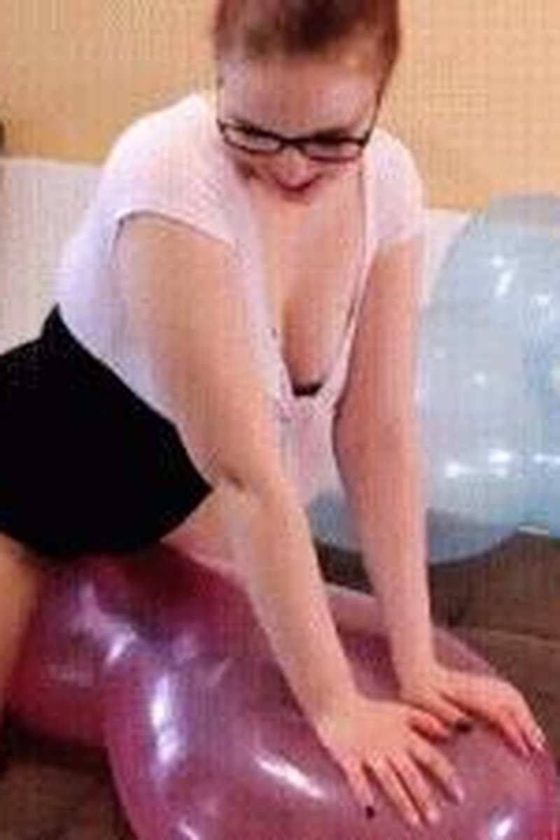 Experiment - Screenshot 1 of 4 - Balloon Fetish