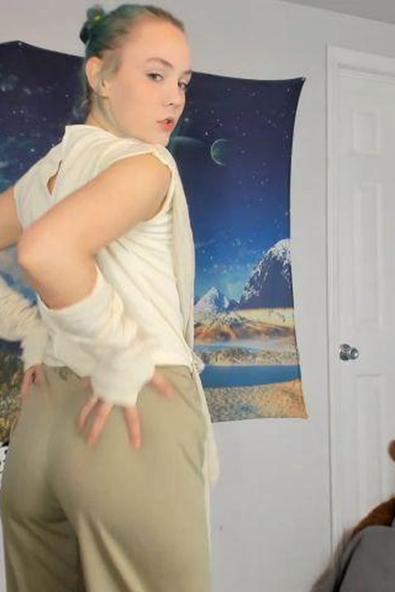 Sexy Dance Compilation And Cosplay - Screenshot 1 of 4 - Cosplay