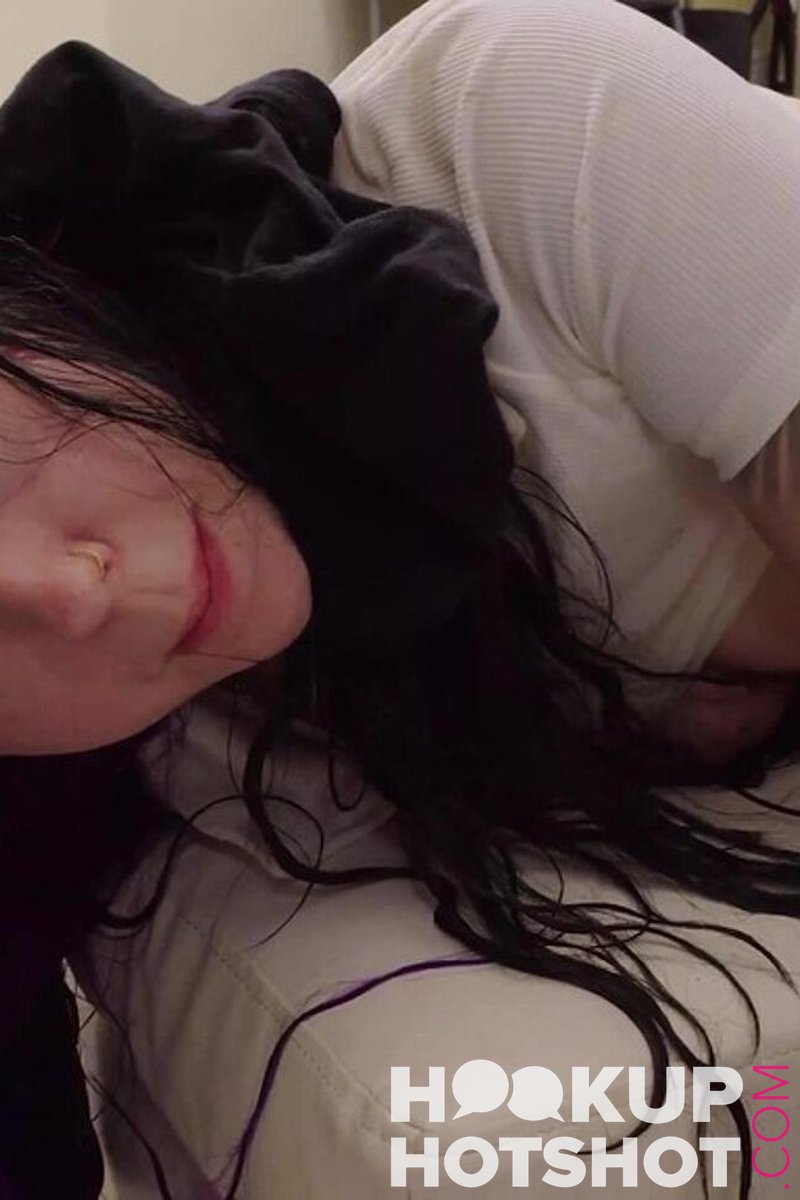 Alt-Slut Lana Reign Lets A Guy From Internet Fuck Her Ass! - Screenshot 1 of 4 - Adorable