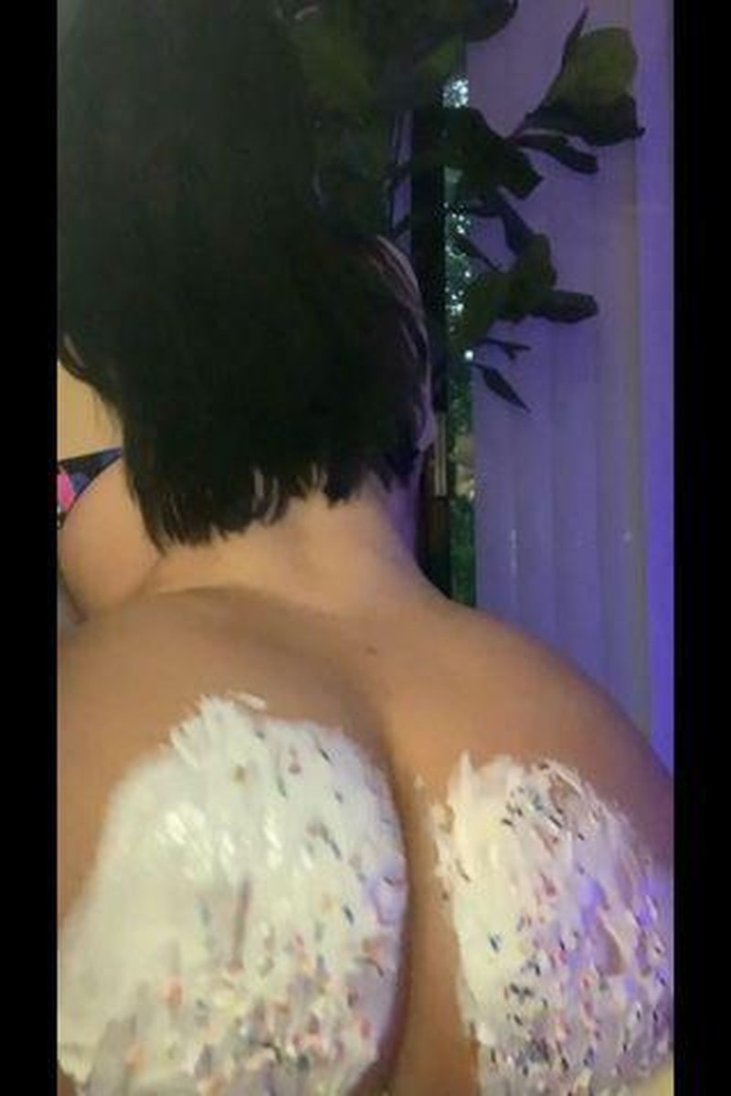 Pound Cake 2 - Screenshot 1 of 4 - Ass Fetish