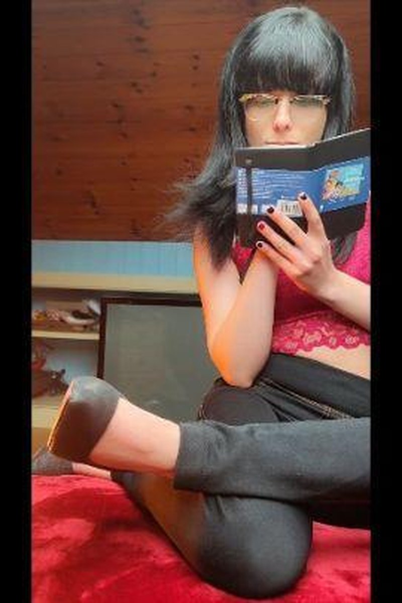 Roleplay - Screenshot 1 of 4 - Glasses