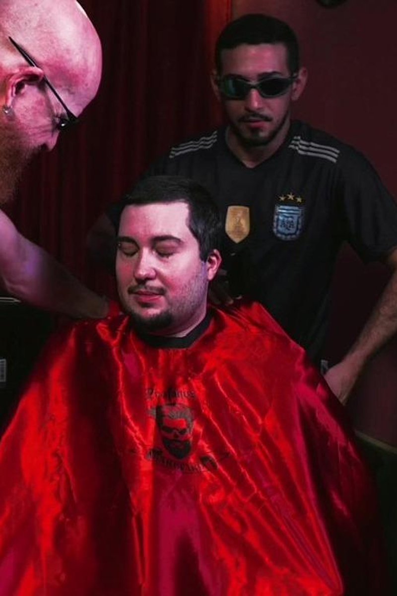 TP-fernandodevil-pocket-customer-didnt-like-the-haircut-and-refused-to-pay-the-barber-and-had-to-pay-with-his-ass-profanus-barber-shop-double-feature-pocket-ep6-ep5