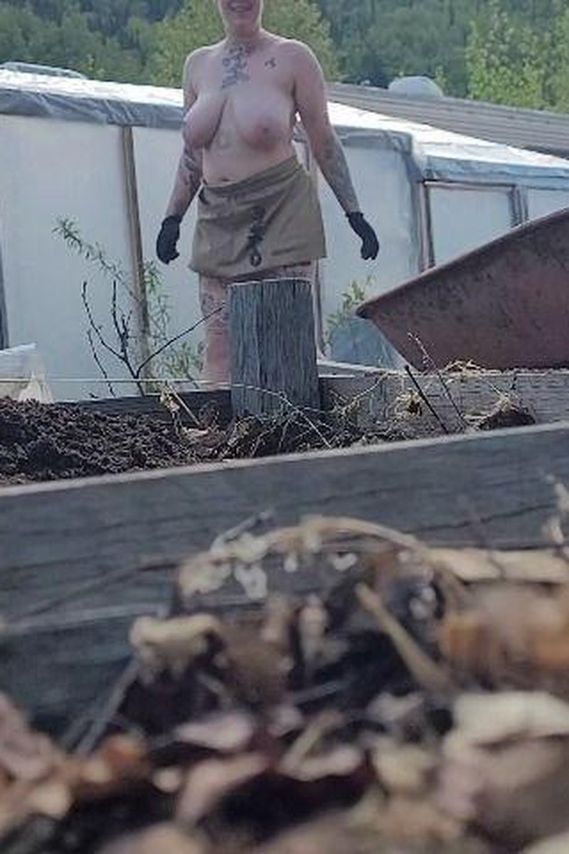 Labour - Screenshot 1 of 4 - Big Tits