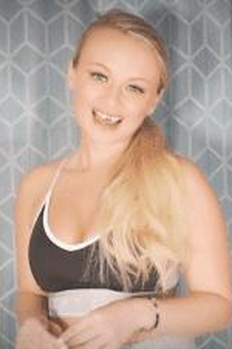 Gold Tooth Workout - Screenshot 1 of 4 - Babes