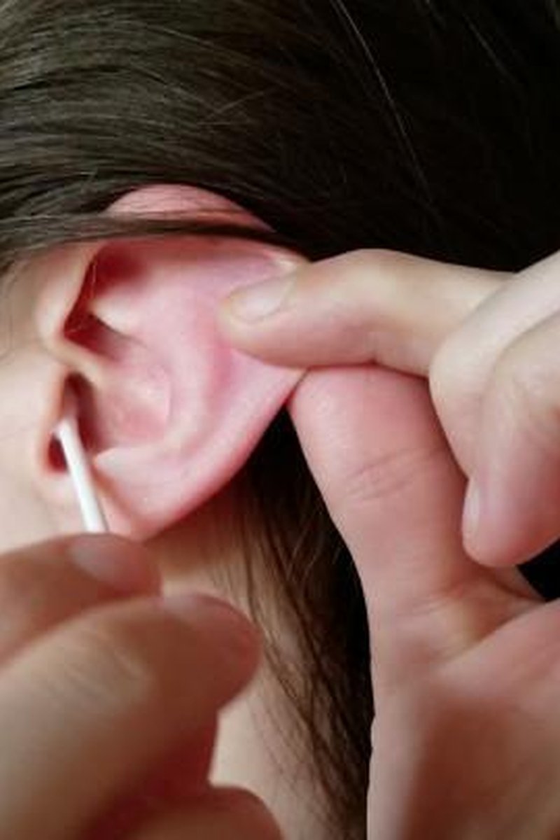 Ear Digging POV Custom - Screenshot 1 of 4 - Brown Hair