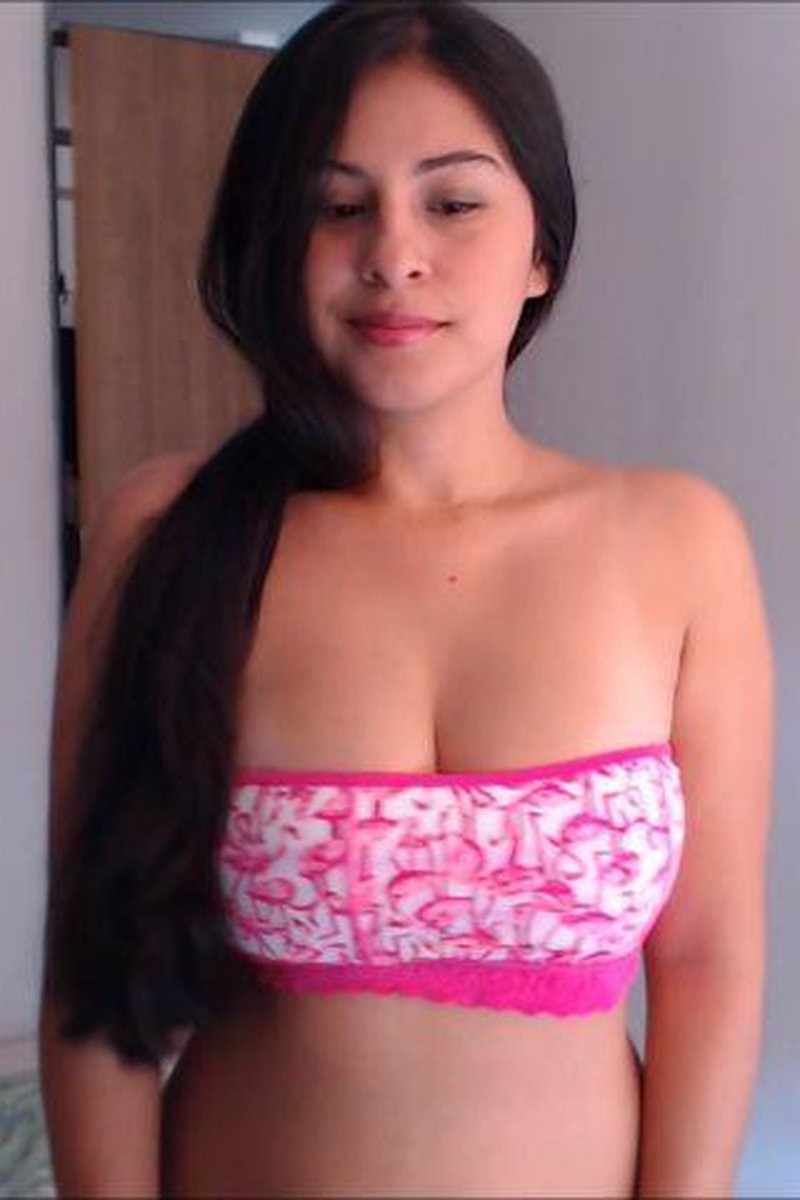 Bounce Boobs - Screenshot 1 of 4 - Big Tits