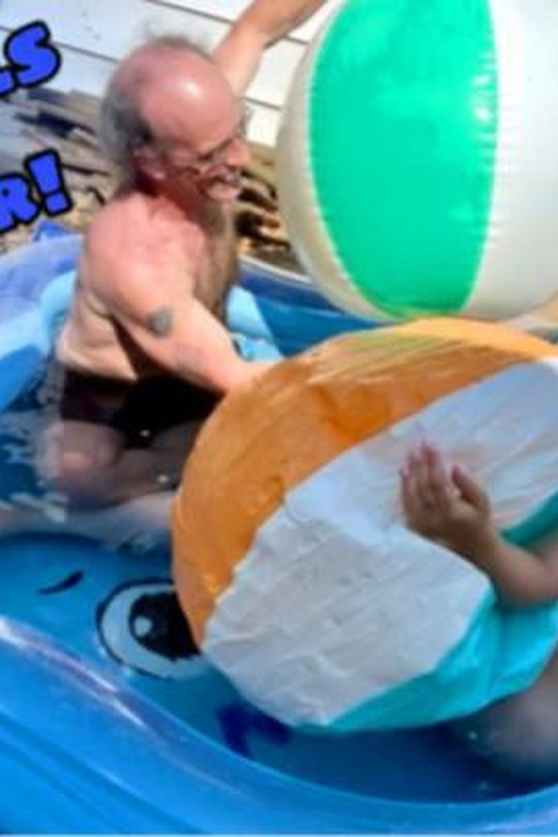 Beachballs Together - Screenshot 1 of 4 - Beach Balls