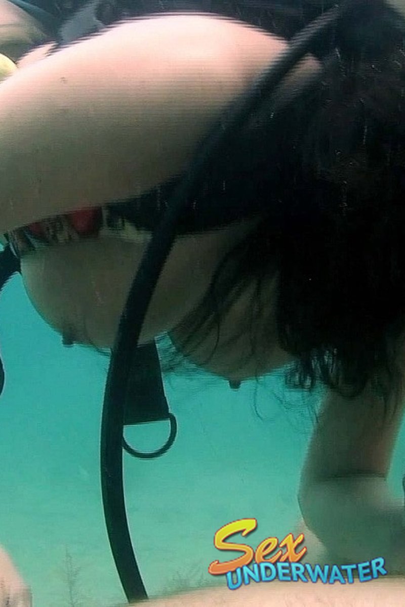 Scuba Lovers - Screenshot 1 of 4 - Water