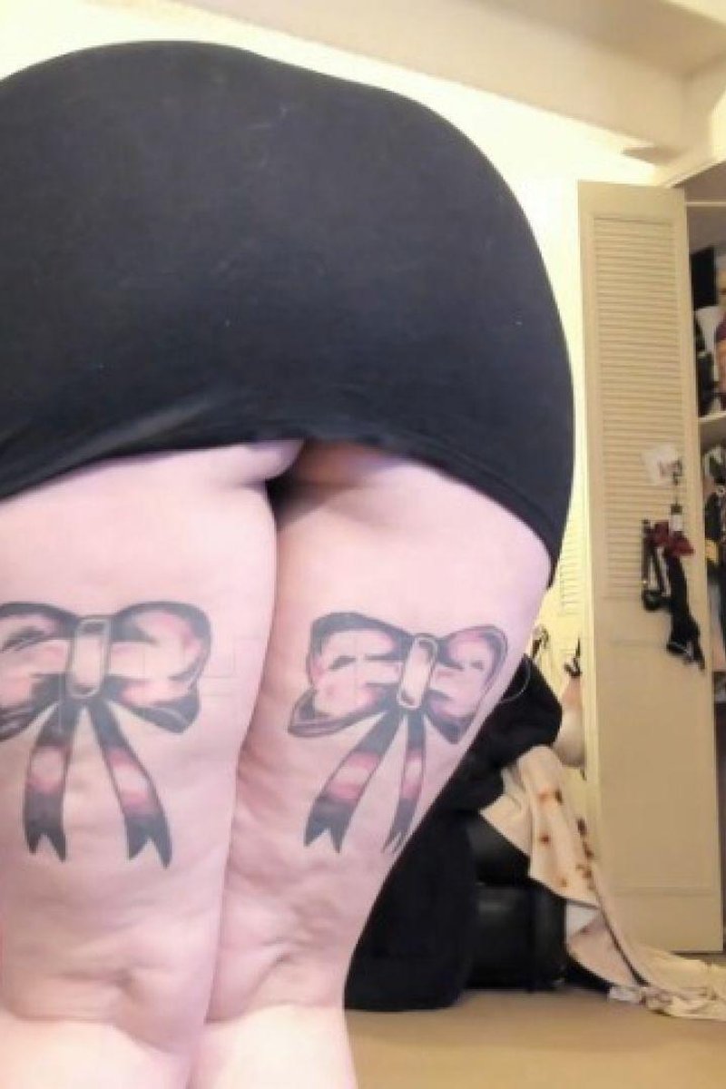 Scrunched Up Ass - Screenshot 1 of 4 - Ass Fetish
