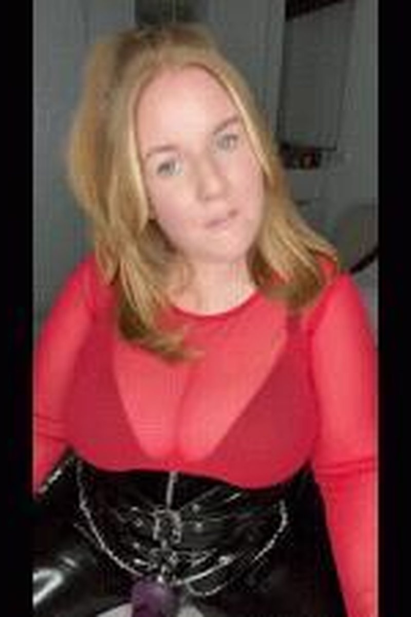 Alone Again - Screenshot 1 of 4 - Big Tits