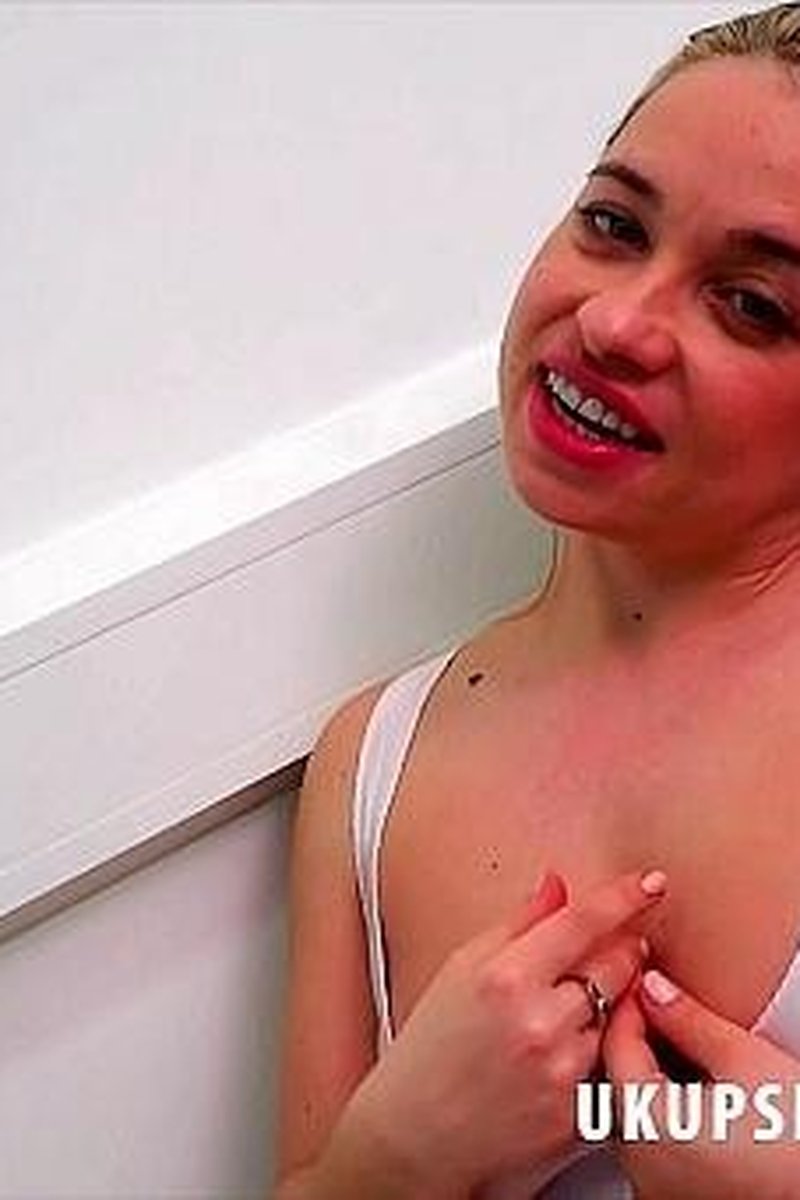 Olga - Screenshot 1 of 4 - Downblouse