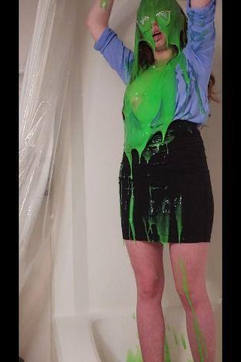 Slime Orgasm - Screenshot 1 of 4 - Breast Play