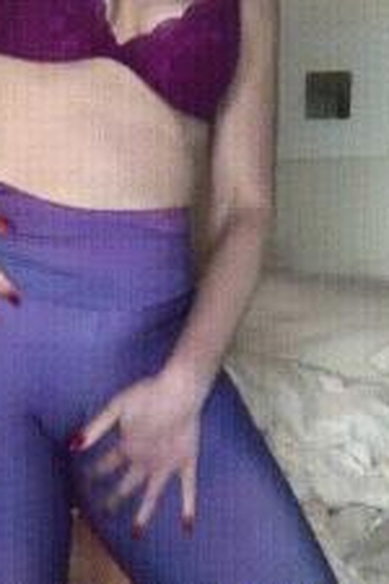 Cameltoe Worship - Screenshot 1 of 4 - Big Ass