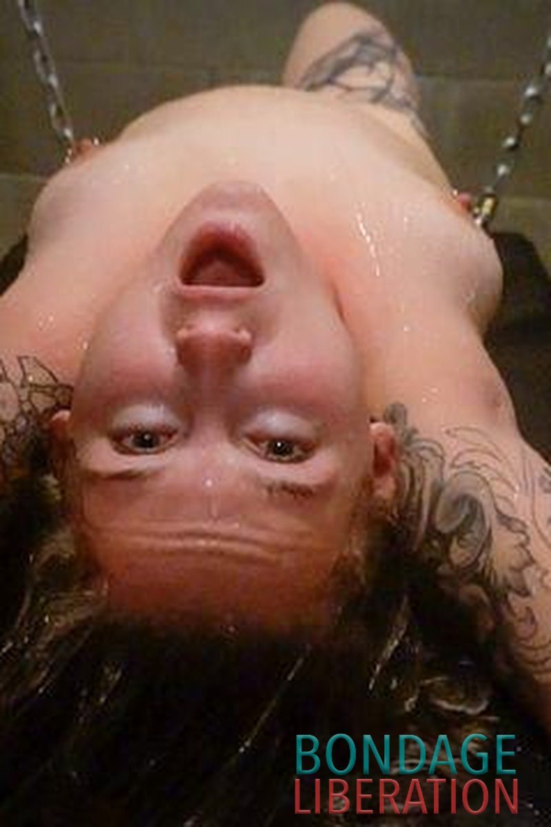 Troubled Waters - Screenshot 1 of 4 - Asphyxiation