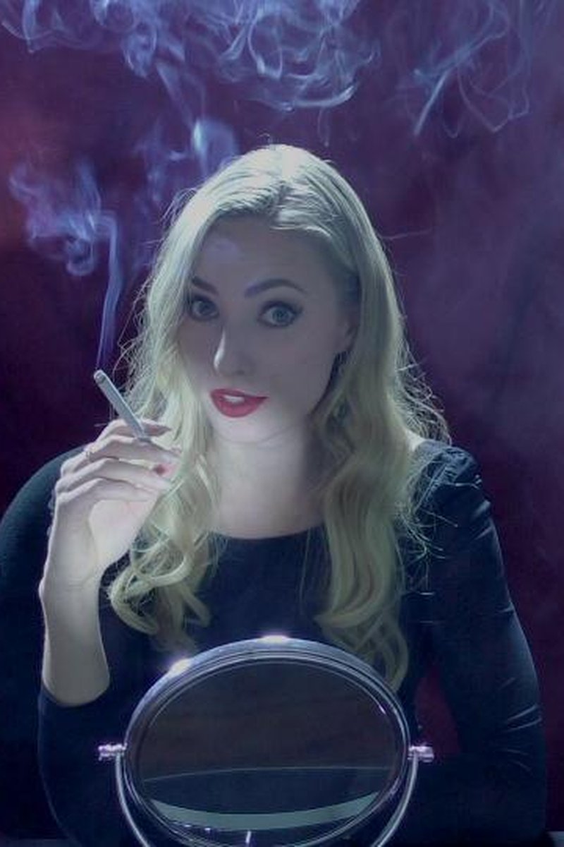 Adela 1 - Screenshot 1 of 4 - Spanking