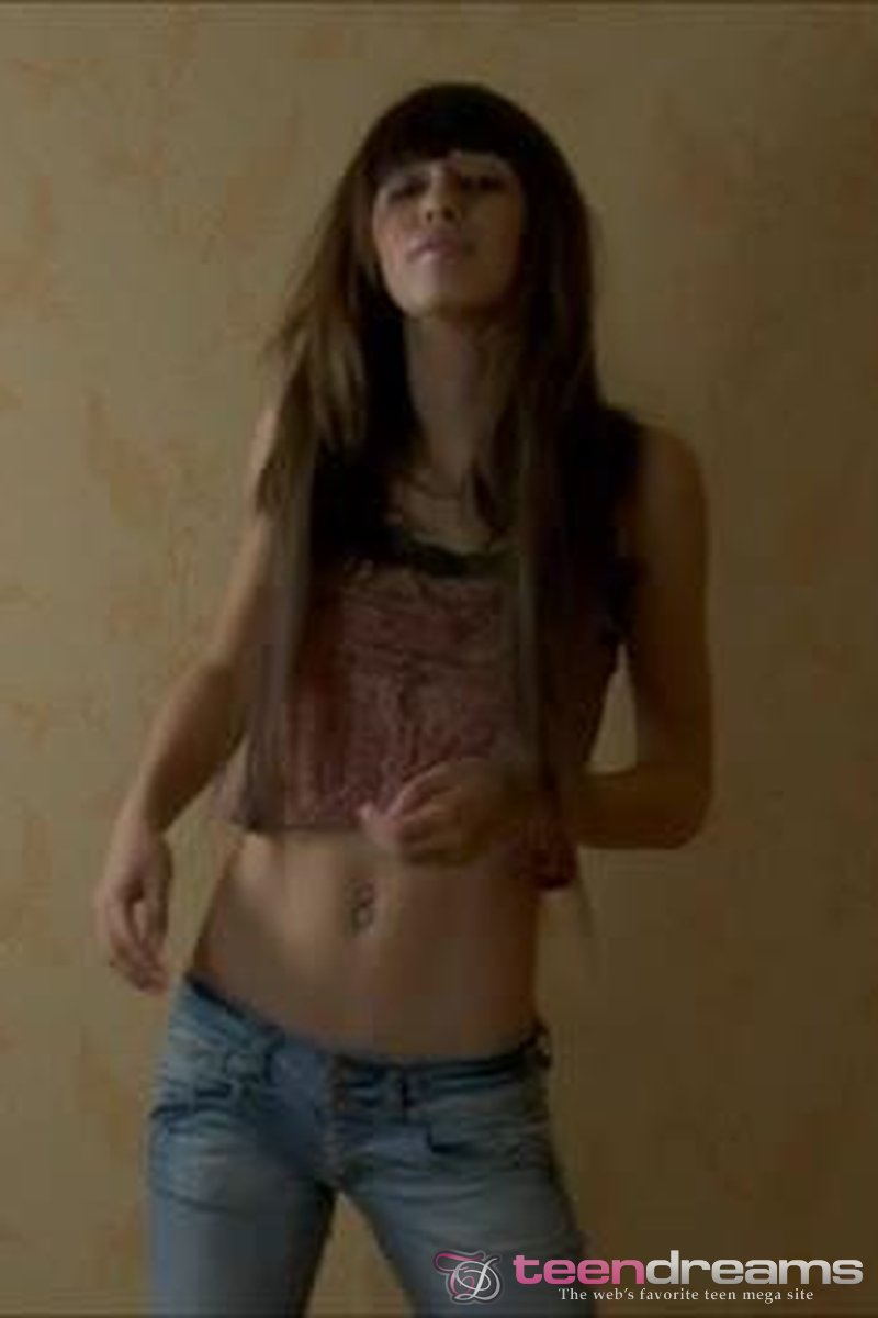 Lucy - Screenshot 1 of 4 - Teen (18-22)