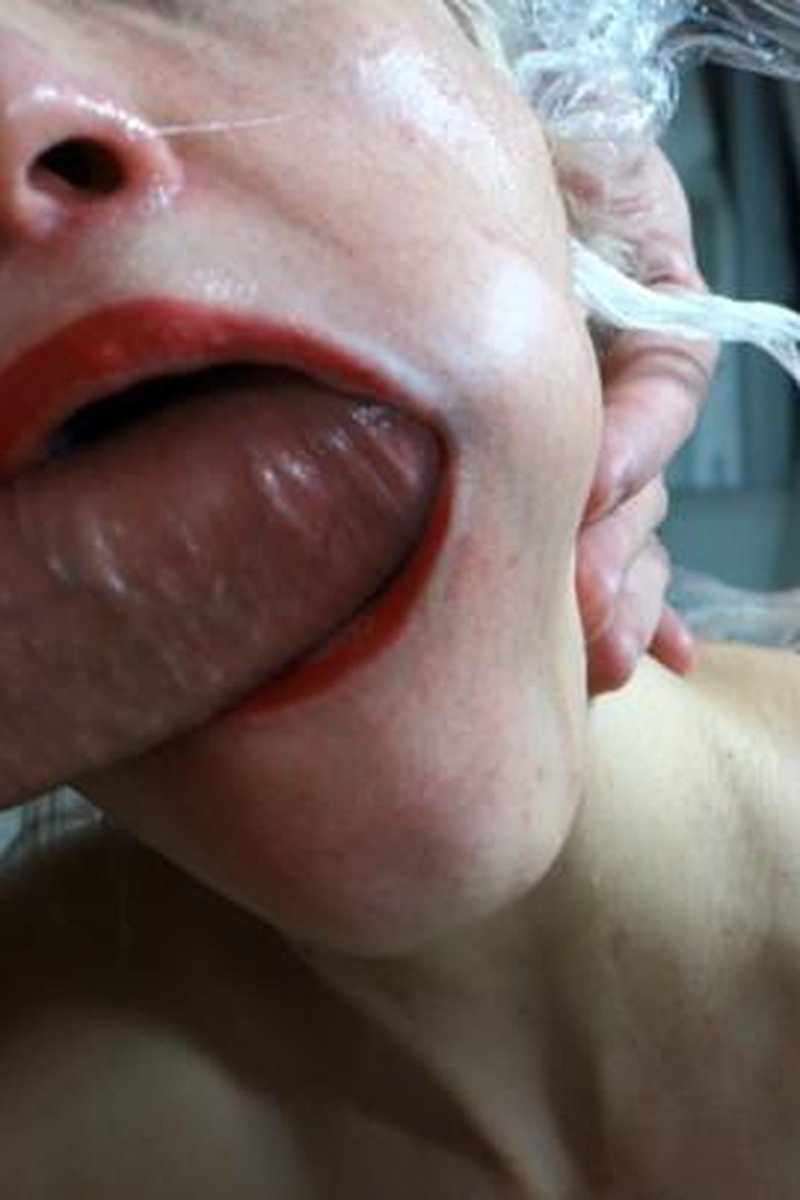 Cellophane Facefucking Time - Screenshot 1 of 4 - Blowjob