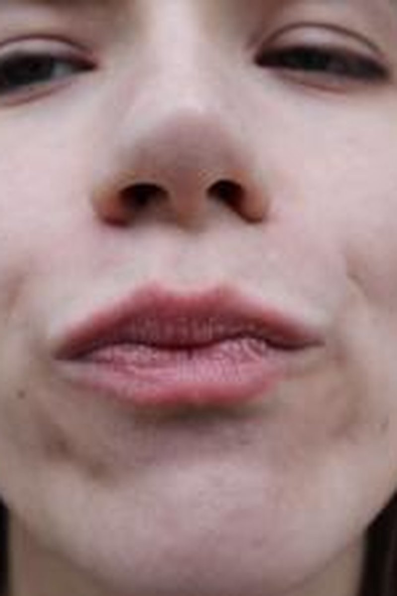 Evelina Eats - Screenshot 1 of 4 - Fetish