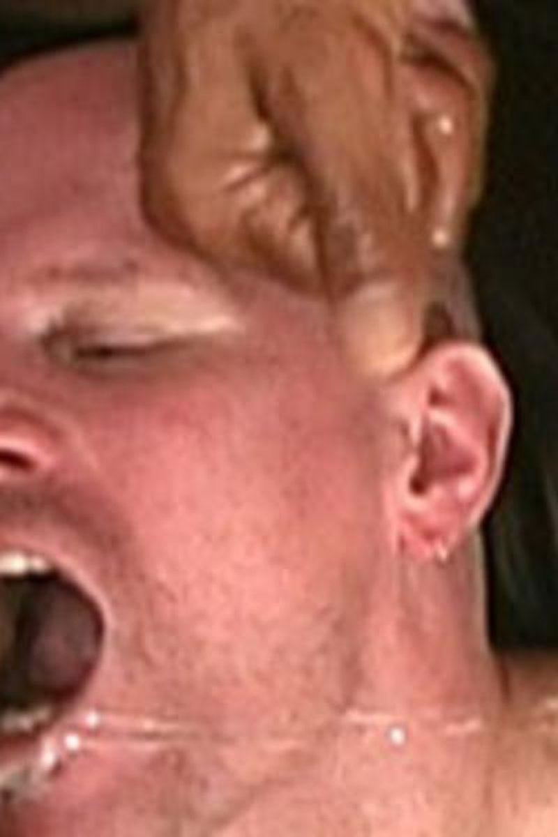 Zombie - Screenshot 1 of 4 - Anal