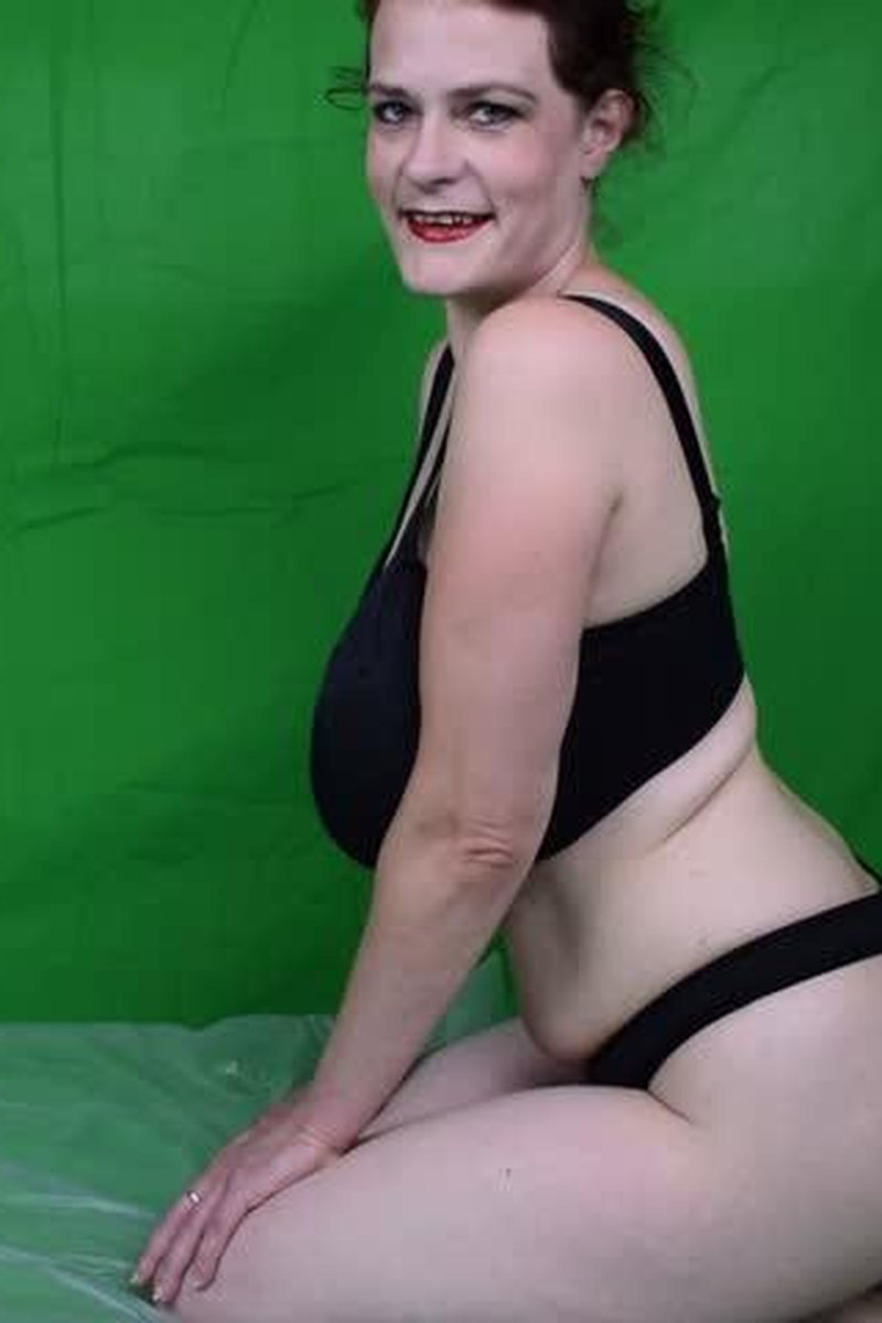 Pie Me - Screenshot 1 of 4 - Big Tits