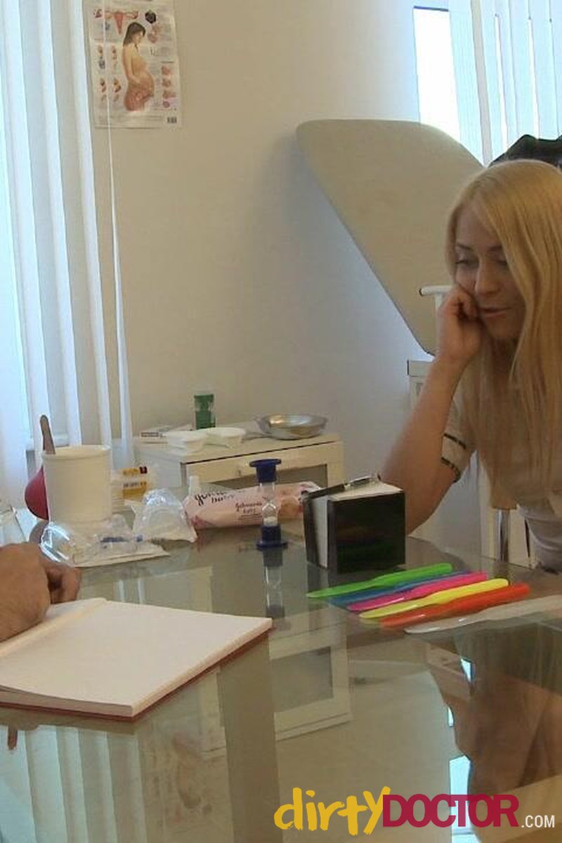 Anabela - Screenshot 1 of 4 - Anal