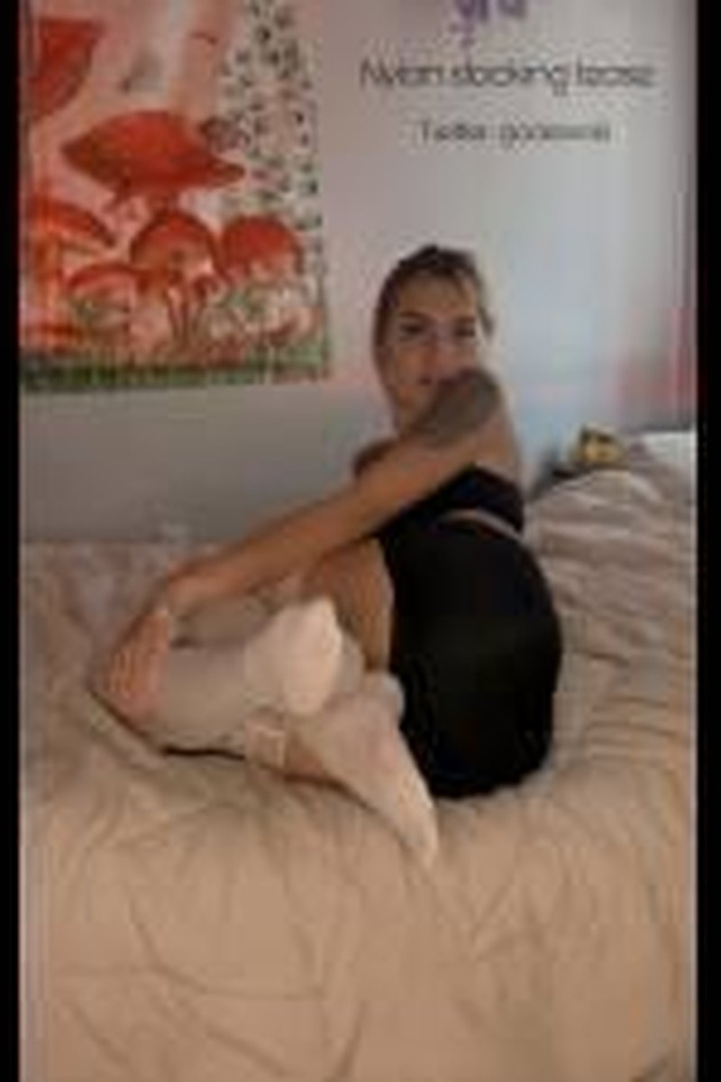 Nylon Stocking Tease - Screenshot 1 of 4 - Findom