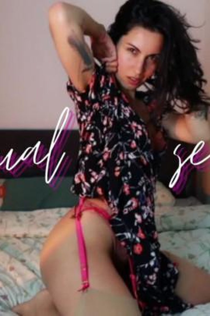 Sensual Seduction - Screenshot 1 of 4 - Domination