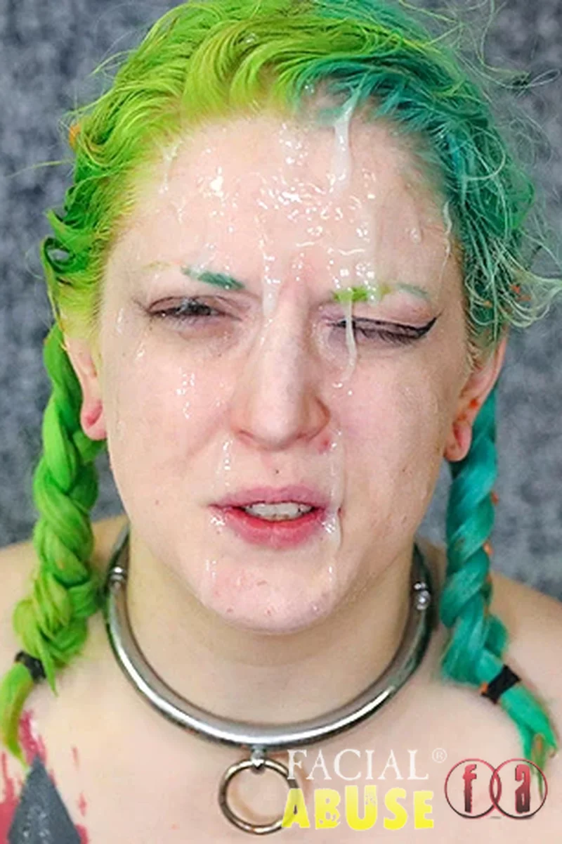 Go Green - Screenshot 1 of 4 - Blowjob