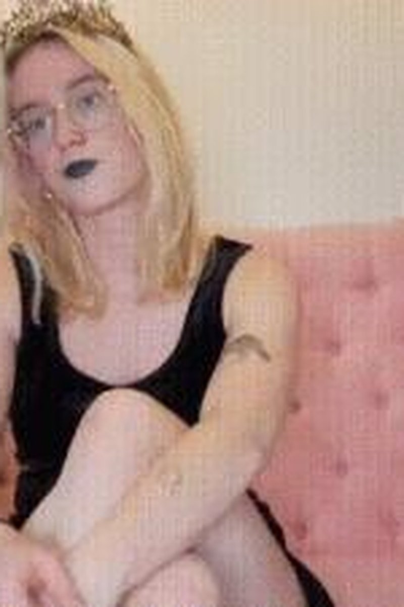 A Task From Your Goddess - Screenshot 1 of 4 - Blonde Hair (Female)