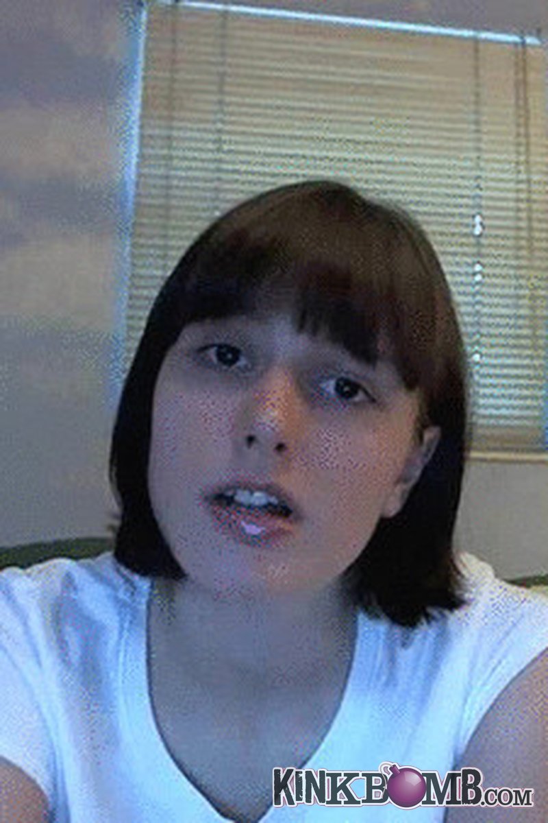 Tessa Ruby: Corner Time - Screenshot 1 of 4 - Femdom