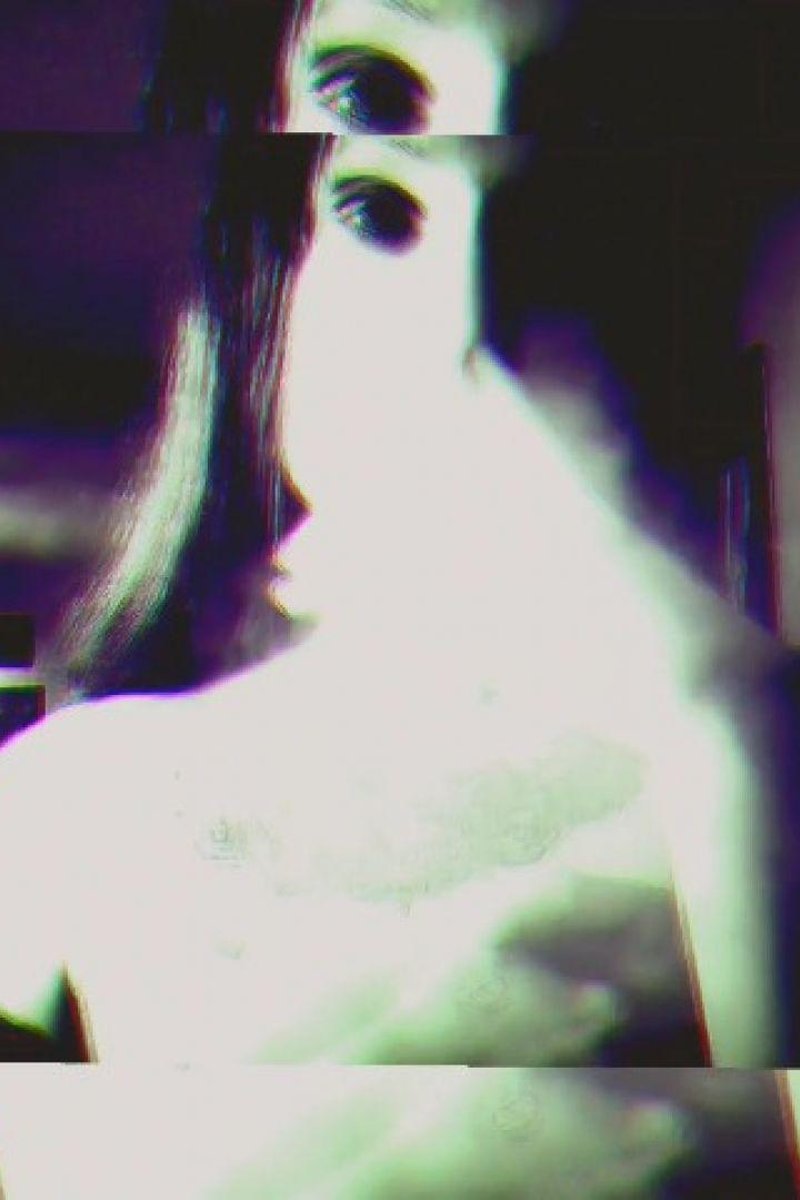 Tease Too - Screenshot 1 of 4 - Alternative Girl