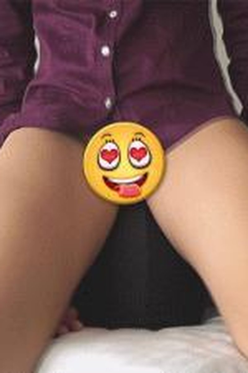 TP-iwantclipsindianmistressfemdom-indian-pussy-smothering-patient-used-by-doctor-3
