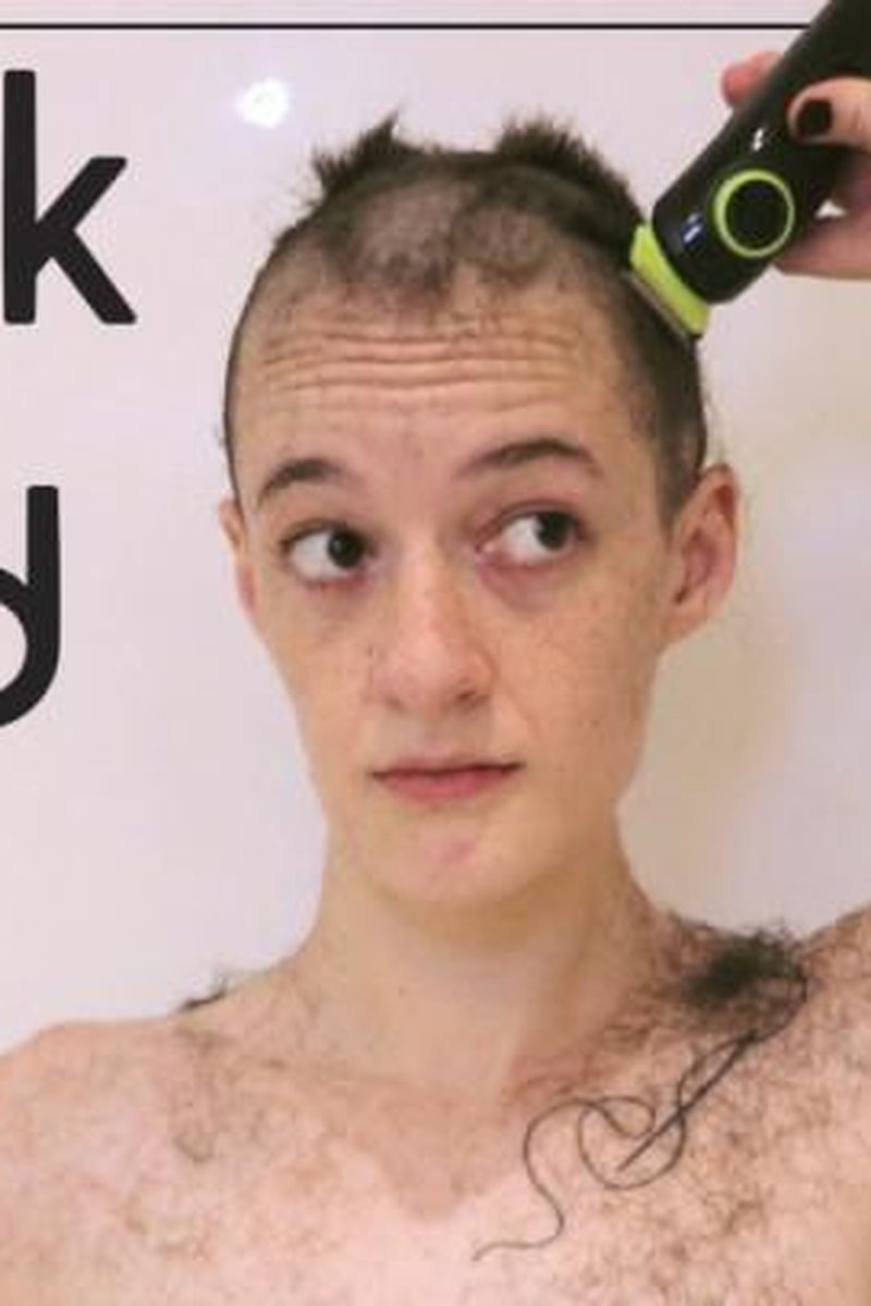 Back To Bald - Screenshot 1 of 4 - Fetish