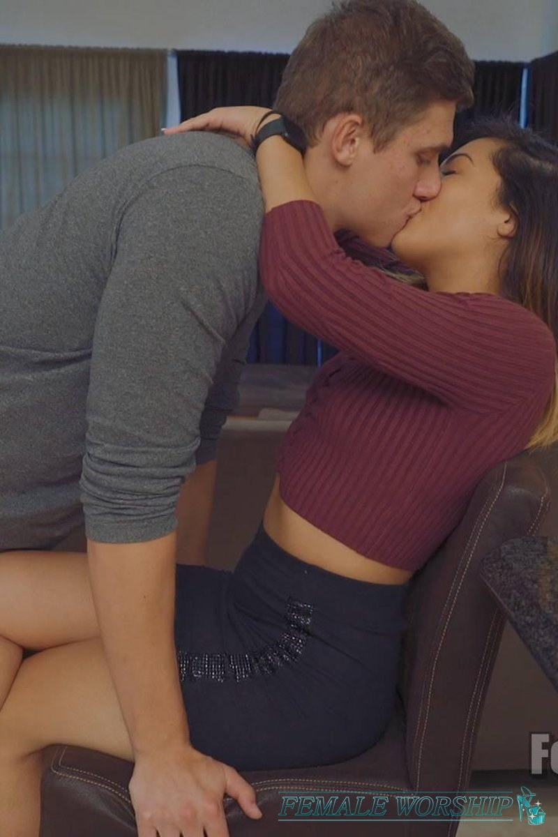 #420 - Screenshot 1 of 4 - Aubree Ice