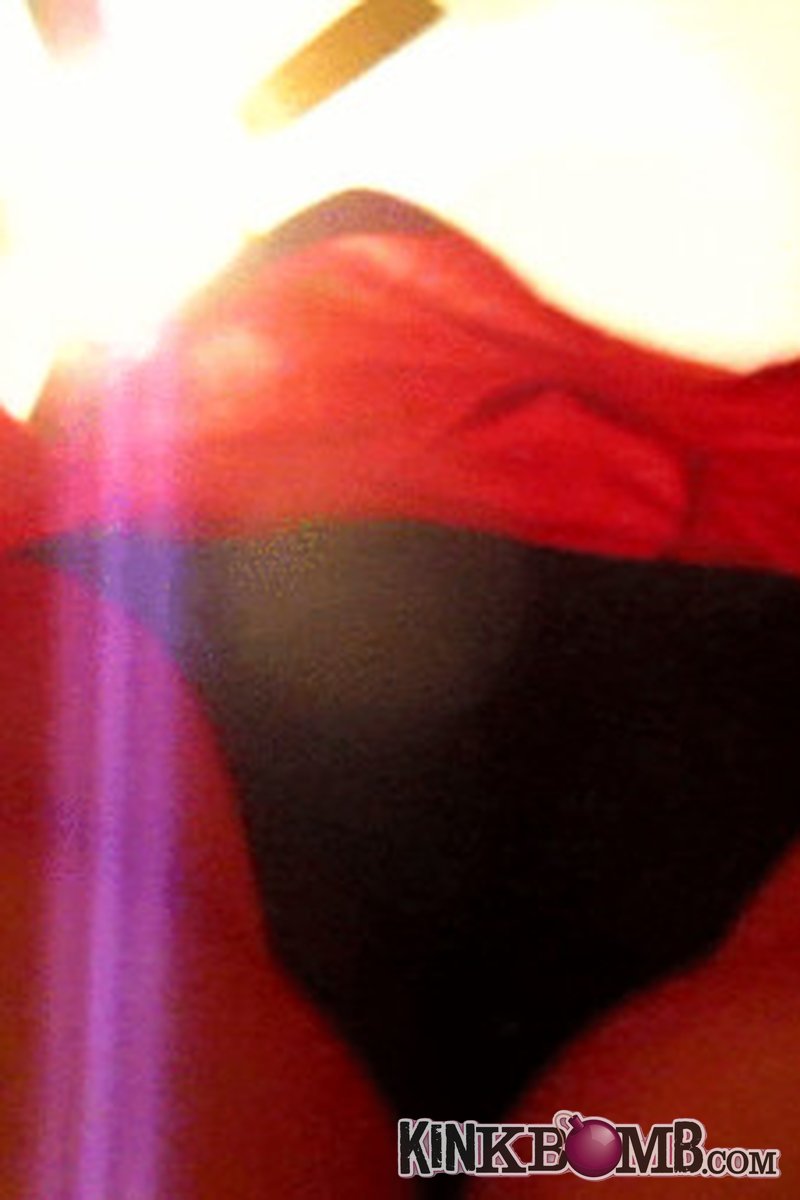 Fattymansion.com: Belly From Below - Screenshot 1 of 4 - Ass Fetish
