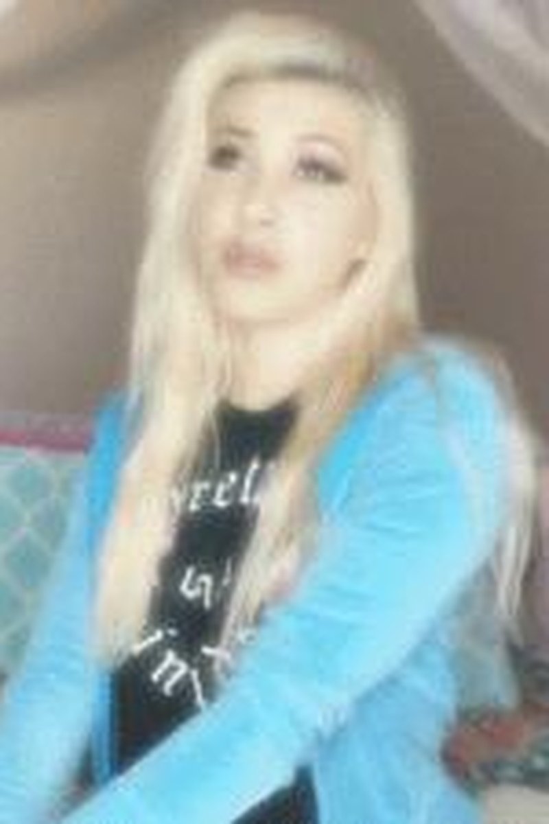 The Task - Screenshot 1 of 4 - Babes