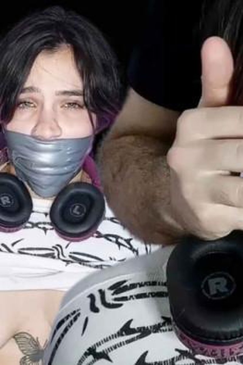 Mmmmph!! Too Tight - Screenshot 1 of 4 - BDSM