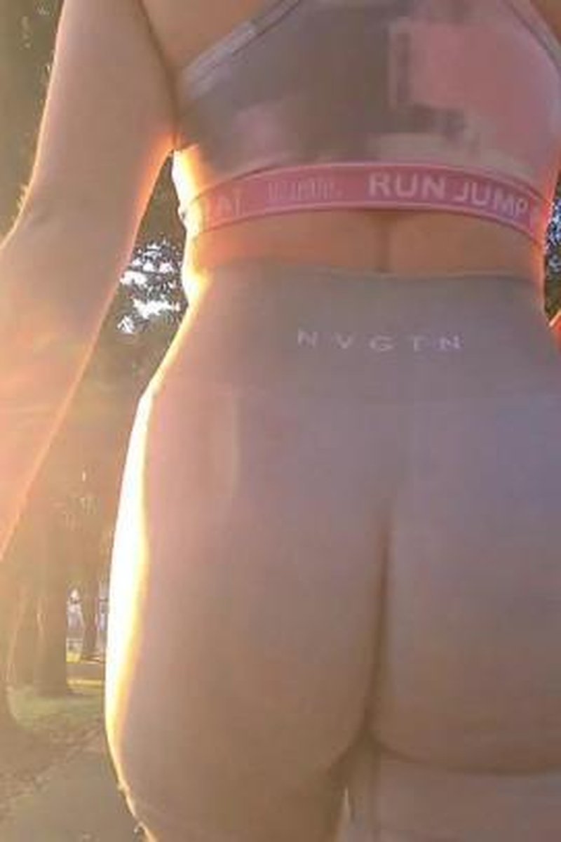 Sunset Booty Series - Screenshot 1 of 4 - Ass Worship