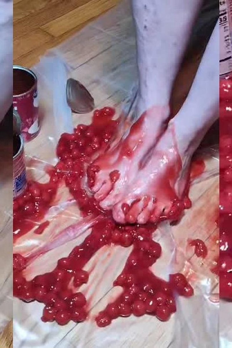 Cherries - Screenshot 1 of 4 - Babes