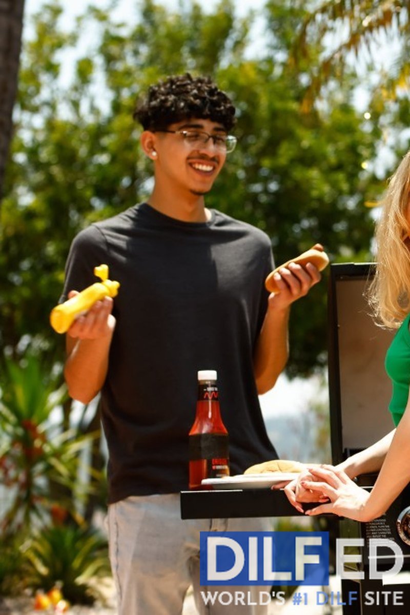 Cheating Bbq - Screenshot 1 of 4 - All Sex