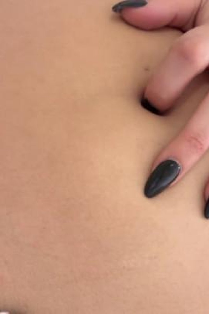 Belly Button Fetish - Screenshot 1 of 4 - Belly Fetish