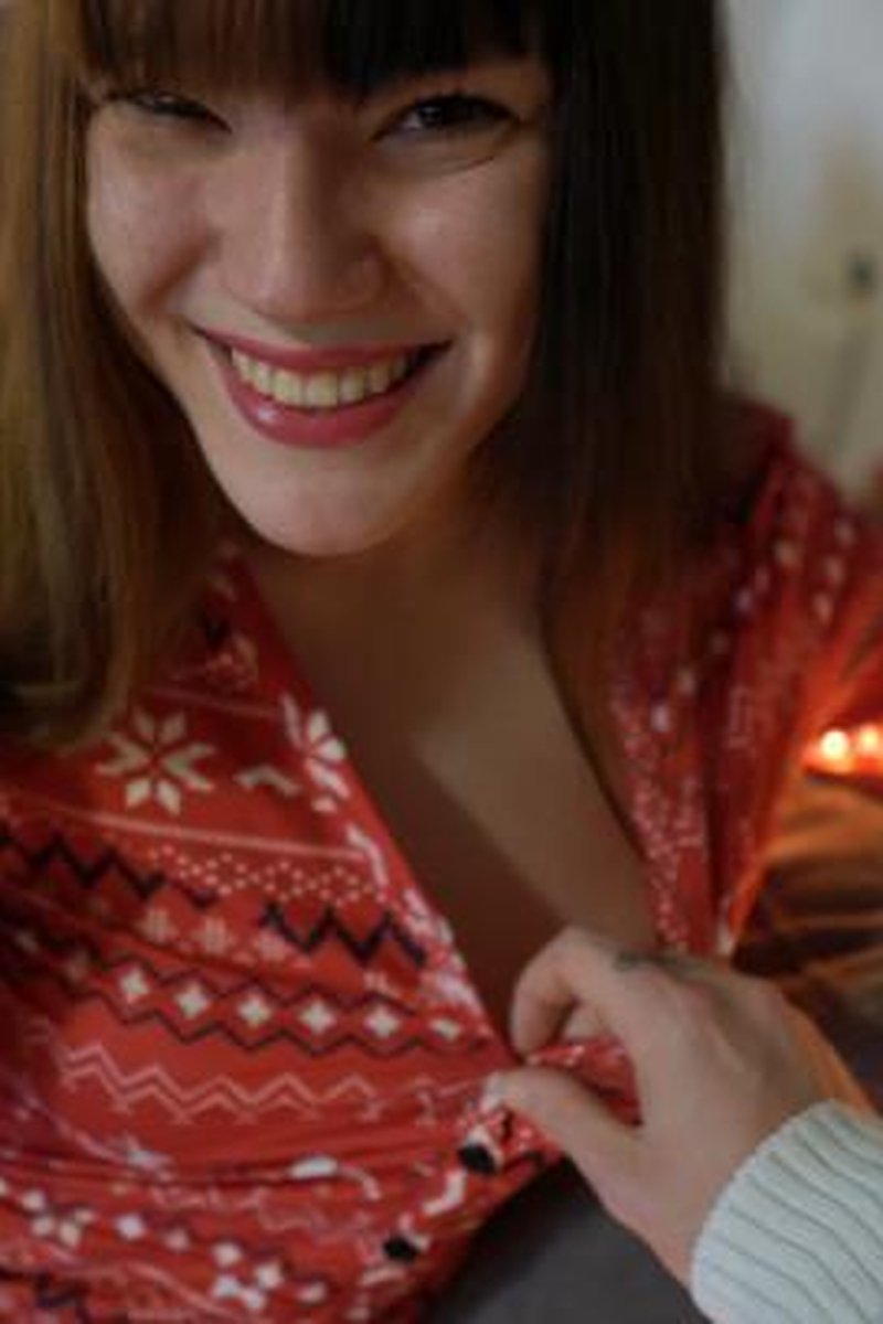 First Anal Creampie Christmas Clip - Screenshot 1 of 4 - Amateur